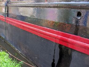 Dutch Barge 24m with Thames mooring  - Hull Close Up