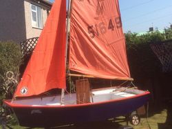 Mirror dinghy