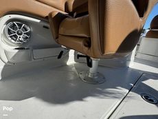 2023 Crownline E235XS