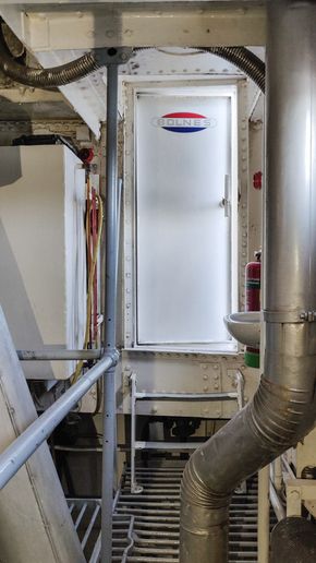 ex-Directie/Inspectievaartuig met CBB