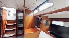 Exceptional condition Beneteau Oceanis 423 - Two Cabins