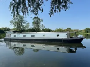 2019 Collingwood 60' x 10' Baby Eurocruiser Wide Beam