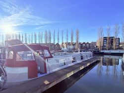 60ft 2022 Aqualine Cruiser Stern Narrowboat with barrus diesel engine