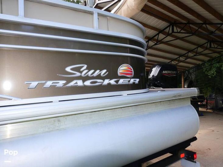 2020 Sun Tracker 22 dlx