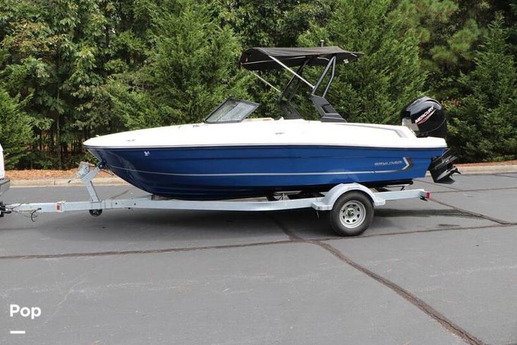 2022 Bayliner vr4