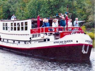 Cruising Hotel Boat