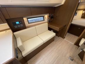 2023 Bavaria C42 9