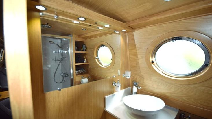 Stunning as New, 58ft Semi Crusier,