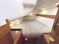 Westerly Ocean 33  with Comprehensive Sail Wardrobe and Inventory
