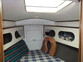 Moody 30 Sailing Yacht - Forward Cabin