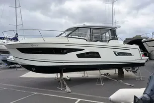 2021 Jeanneau Merry Fisher 1095 Coupé