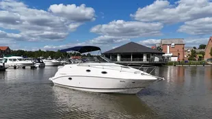 2007 Regal Commodore 2665