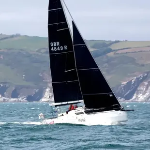 2021 Jeanneau Sun Fast 3300