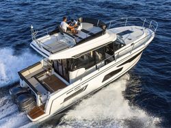 2024 Jeanneau Merry Fisher 1095 Flybridge