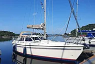 1989 Marine Projects Moody Eclipse 33