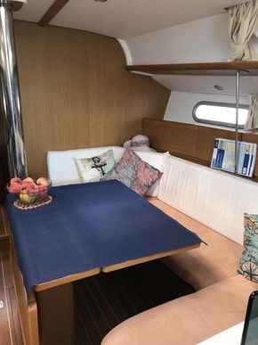 2010 Jeanneau Sun Odyssey 42i 10