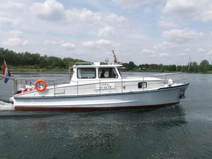 ex Police boat, very well maintained!