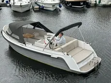 2022 Interboat Intender 700