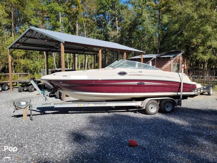 2008 Sea Ray 240 sundeck