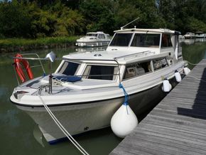 Princess 32 Converted to outboard motorisation - Exterior