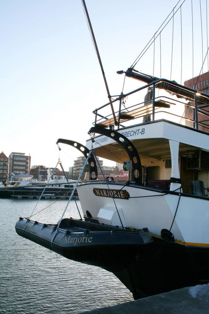 luxury hotelship with restaurant 36/100 pers.