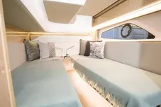 2024 Sealine C390