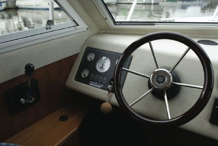 Sheerline 740 Centre Cockpit