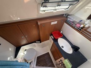 2011 Bavaria 36 Cruiser 26