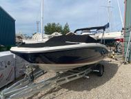 2022 Sea Ray 190 SPXE