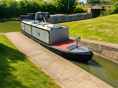 35ft Trad style tug narrowboat