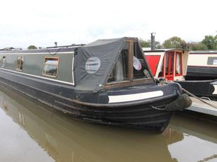 Grapevine, 48ft Cruiser style narrowboat, 2009