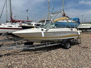 2004 Maxum 1800 MX