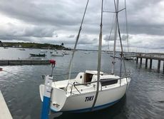GIB'SEA 242 TRAILER SAILER, OUTBOARD, LOVELY