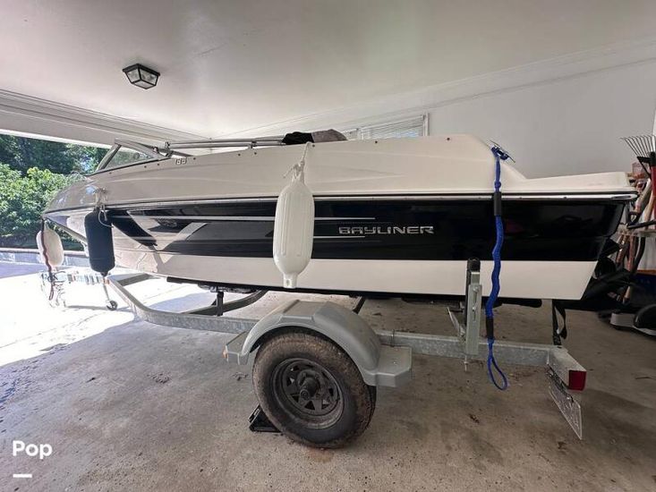 2015 Bayliner 185 br