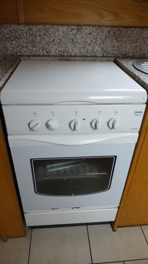 Calor Gas Oven with 4 Burner Hob