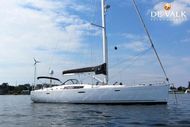 2010 Oceanis 54
