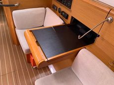 2012 Jeanneau Sun Odyssey 439