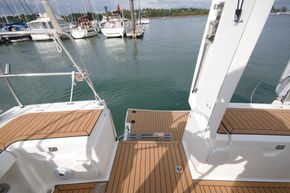 2020 Bavaria Vision 42 15