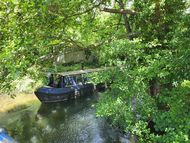 Narrow boat on Oxford residential mooring
