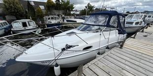 Sealine S23