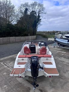 Okiboats Barracuda 585 DC