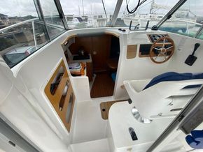 Beneteau Antares 710  - Interior