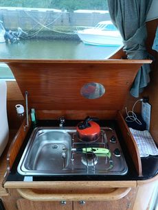 Jeanneau Merry Fisher 805 in outstanding condition