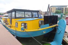 61ft 5in historic Dutch Barge with C London residential mooring