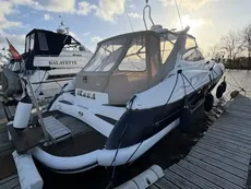2002 Sunseeker Camargue 44