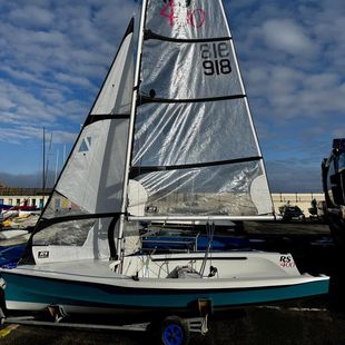 RS400 918, Good condition, new mast