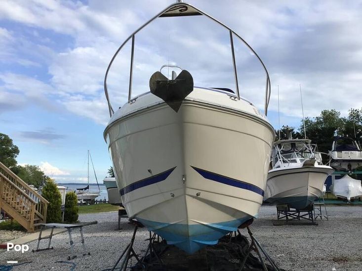 2006 Rinker fiesta vee 270