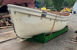 19' Vintage Lifeboat with Sail and Oars
