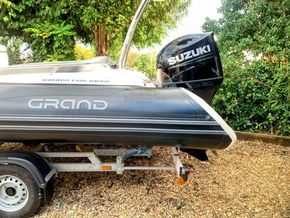 Golden Line G650 With twin axle trailer - Stern