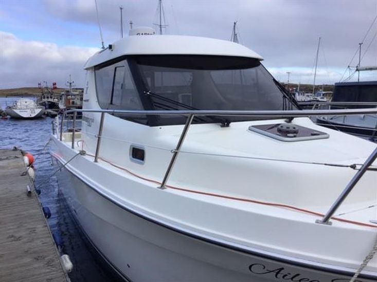 2011 Rodman 810